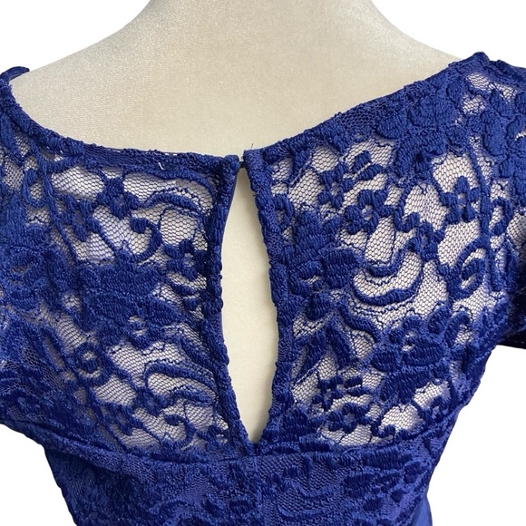 Motherhood Maternity Cap Sleeve Lace Inlet Dress Size M Royal Blue Back Tie - Picture 9 of 13